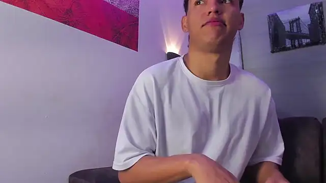 Snapshot of ryan_carter08 chatting on 09-25-25, 12:20 ryan carter08 online show from 09-25-25, 12:20