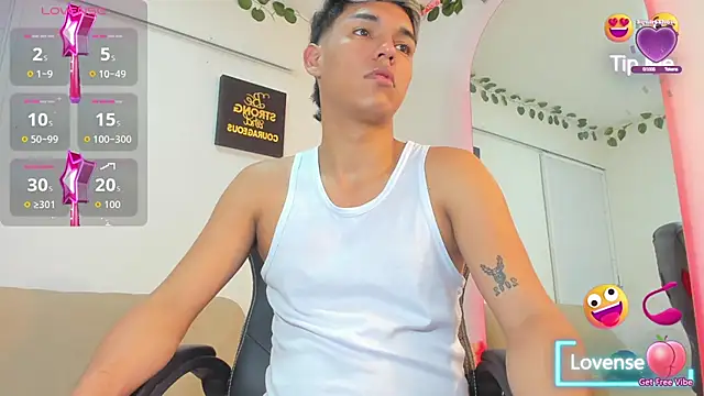 Snapshot of ryan_carter08 chatting on 10-15-25, 07:03 ryan carter08 online show from 10-15-25, 07:03