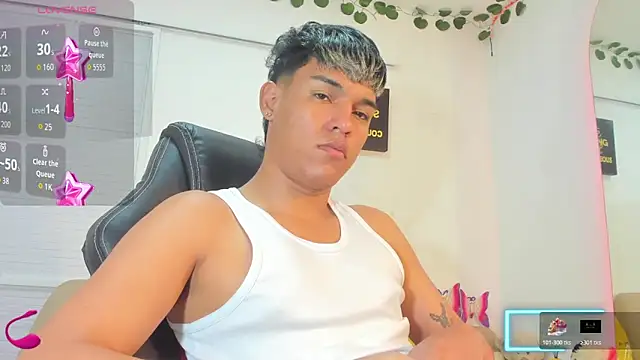 Snapshot of ryan_carter08 chatting on 11-28-25, 03:31 ryan carter08 online show from 11-28-25, 03:31