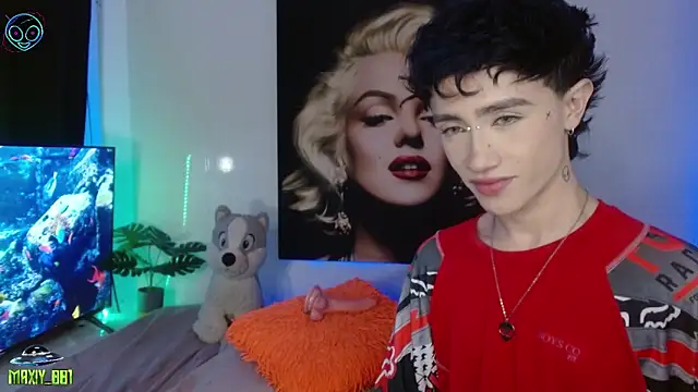 maxiy 001 online show from 11-12-25, 04:46