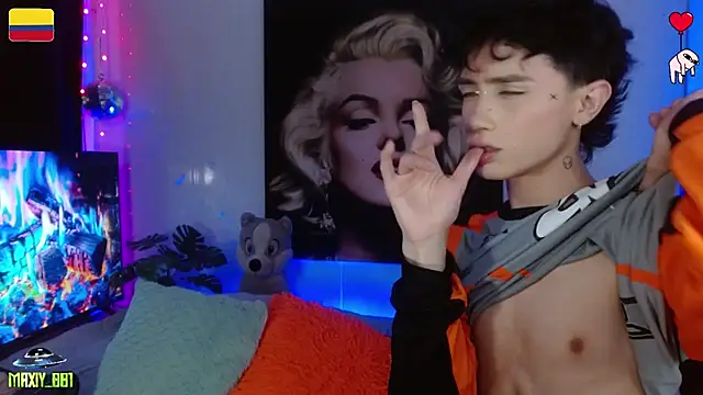 maxiy 001 online show from 07-05-26, 04:19
