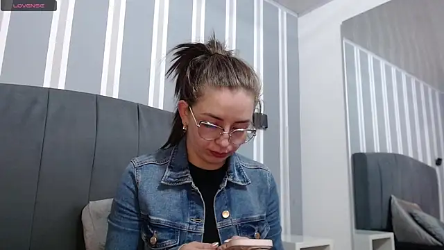  isaabellaa online show from 02-23-25, 11:55