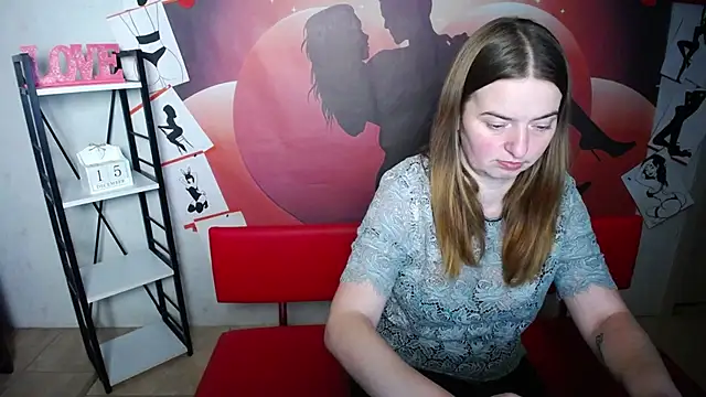 FreyaDak online show from 12-15-25, 06:12