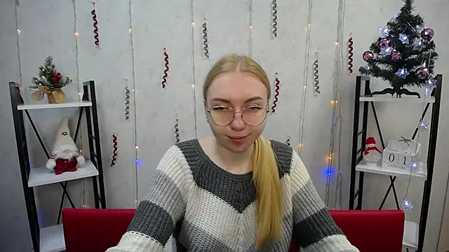 Snapshot of BeatriceFly chatting on 01-03-25, 06:11 BeatriceFly online show from 01-03-25, 06:11