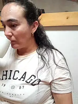 skayhot  online show from 11-14-25, 01:32