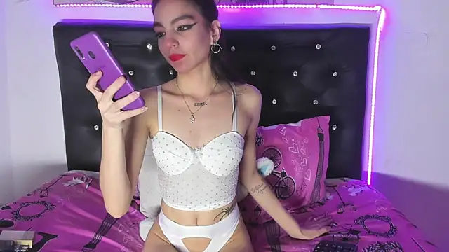 YUKIODAVIS online show from 01-23-25, 04:09