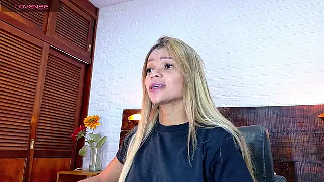 Celeste sanz online show from 11-09-25, 02:04