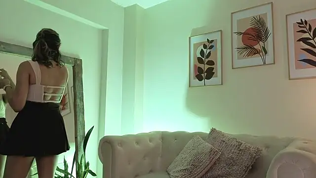 DahianaWalcott online show from 03-02-26, 05:53