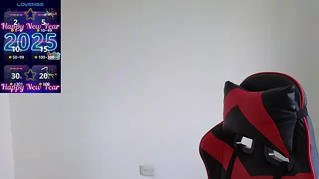 Snapshot of tammyandrade_ chatting on 01-14-25, 03:04 tammyandrade online show from 01-14-25, 03:04