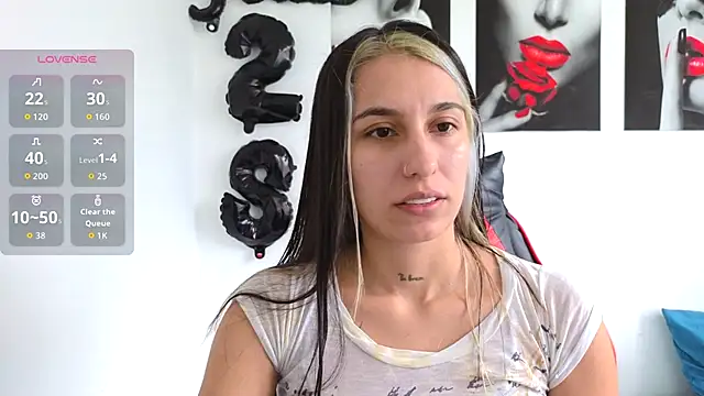 Snapshot of tammyandrade_ chatting on 10-08-25, 03:31 tammyandrade online show from 10-08-25, 03:31