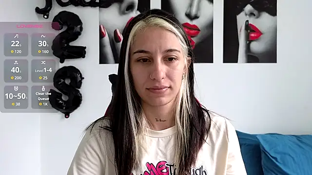 Snapshot of tammyandrade_ chatting on 10-14-25, 01:01 tammyandrade online show from 10-14-25, 01:01