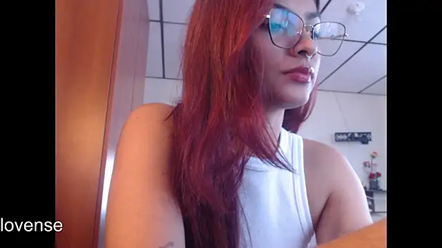 Snapshot of hanna_beili chatting on 06-12-26, 06:07 hanna beili online show from 06-12-26, 06:07