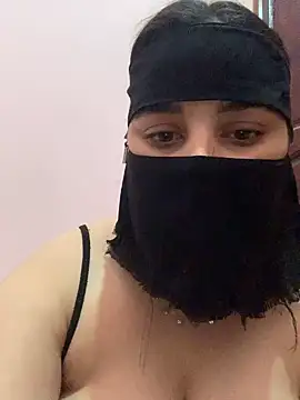 Snapshot of Miss-Soka chatting on 12-19-24, 12:34 Miss-Soka online show from 12-19-24, 12:34