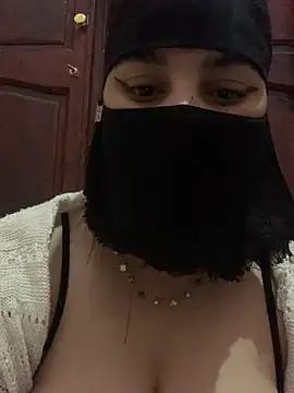 Snapshot of Miss-Soka chatting on 12-20-24, 05:14 Miss-Soka online show from 12-20-24, 05:14