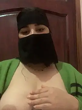 Snapshot of Miss-Soka chatting on 12-29-24, 05:53 Miss-Soka online show from 12-29-24, 05:53