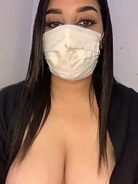 Snapshot of Miss-Soka chatting on 12-17-25, 12:38 Miss-Soka online show from 12-17-25, 12:38