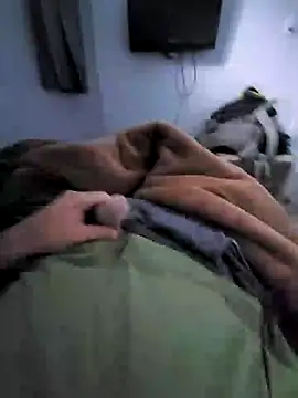 mfreitas005 online show from 11-07-25, 03:56