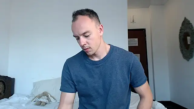 Snapshot of heilgarbest chatting on 07-13-26, 10:29 heilgarbest online show from 07-13-26, 10:29