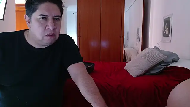 Snapshot of THIAGOEVA chatting on 12-20-25, 09:05 THIAGOEVA online show from 12-20-25, 09:05