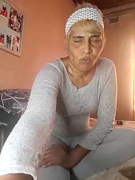 Goodgirlsue 77 online show from 10-29-25, 06:59