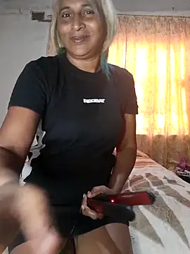 Goodgirlsue 77 online show from 04-04-26, 02:25