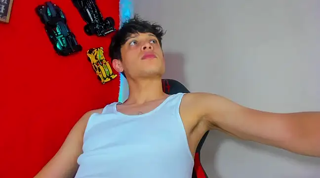 LilOwen  online show from 03-02-25, 10:48