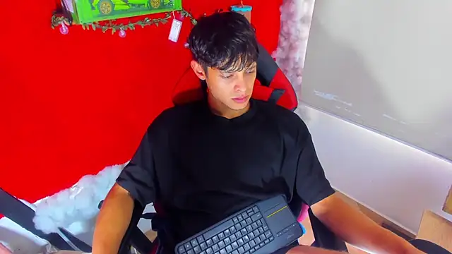 LilOwen  online show from 09-14-25, 07:02