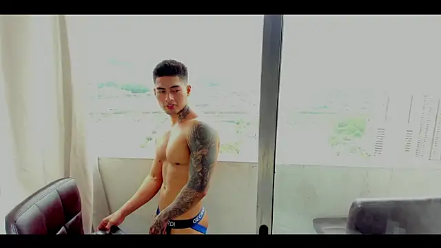 Snapshot of Dominiofit chatting on 02-19-25, 05:49 Dominiofit online show from 02-19-25, 05:49