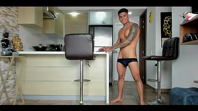 Snapshot of Dominiofit chatting on 02-20-25, 06:57 Dominiofit online show from 02-20-25, 06:57