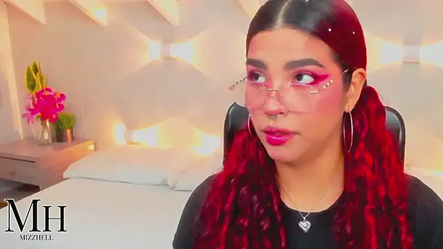 MizzHell online show from 04-02-26, 03:48