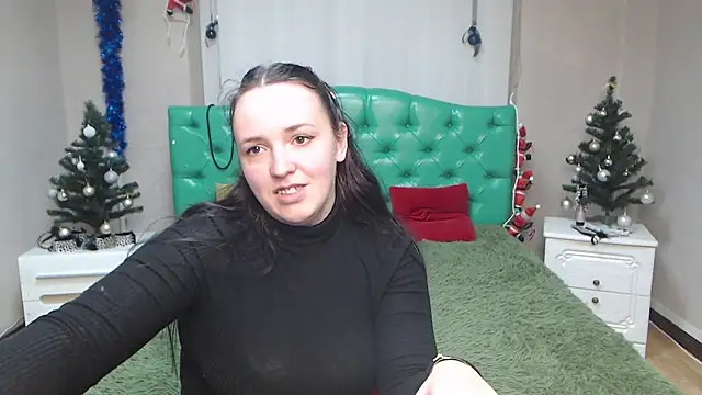 IsabelBlackberry online show from 12-28-24, 03:26