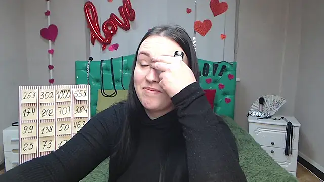 IsabelBlackberry online show from 02-17-25, 09:24