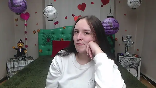 IsabelBlackberry online show from 11-02-25, 06:05