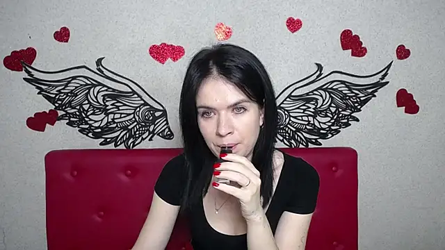 Snapshot of JasmineKouch chatting on 03-20-25, 12:19 JasmineKouch online show from 03-20-25, 12:19