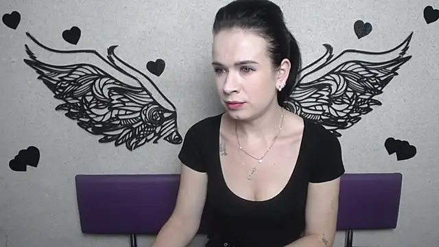 Snapshot of JasmineKouch chatting on 10-11-25, 05:33 JasmineKouch online show from 10-11-25, 05:33