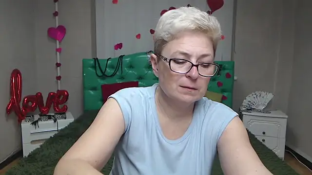 EmiliaGree online show from 11-26-25, 06:09