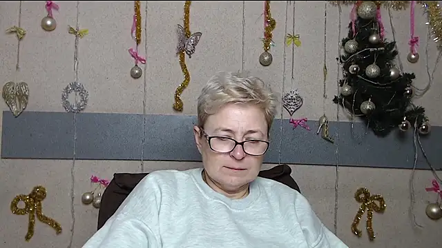 EmiliaGree online show from 01-14-26, 06:13