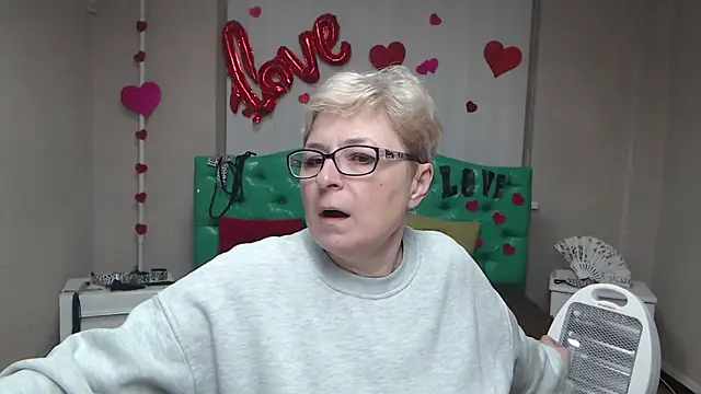 EmiliaGree online show from 01-18-26, 08:23