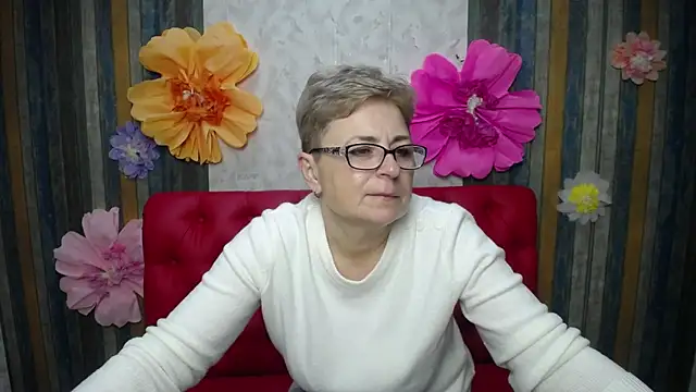 EmiliaGree online show from 04-19-26, 05:12