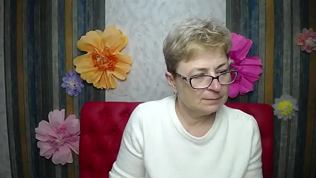 EmiliaGree online show from 05-05-26, 05:10