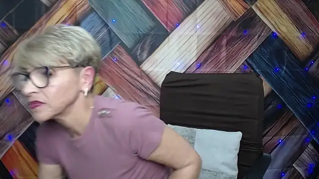 EllaBonito online show from 10-06-25, 11:51