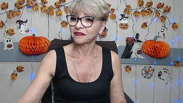 EllaBonito online show from 11-18-25, 12:31