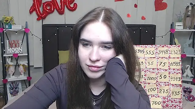 LauraHlot online show from 03-12-25, 03:40