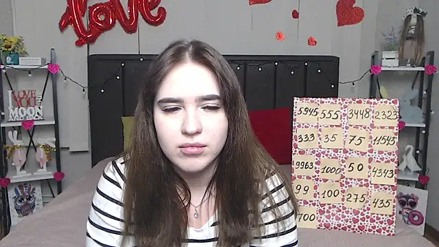 LauraHlot online show from 03-13-25, 09:37