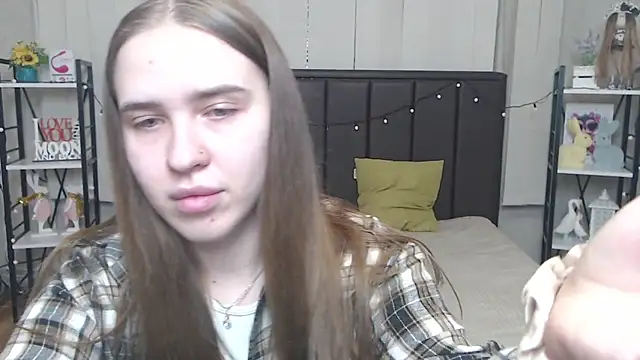 LauraHlot online show from 09-17-25, 06:31