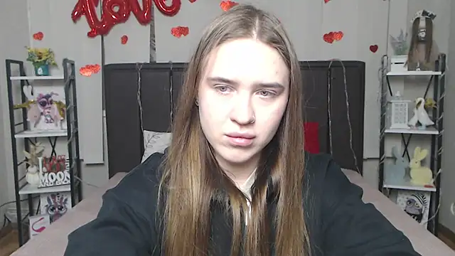 LauraHlot online show from 02-08-26, 06:39