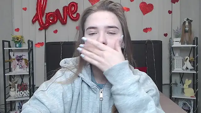 LauraHlot online show from 02-10-26, 07:51