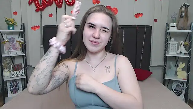 LauraHlot online show from 04-01-26, 05:52