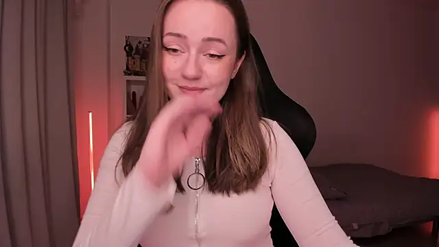 WalkingGirl online show from 01-28-25, 09:19