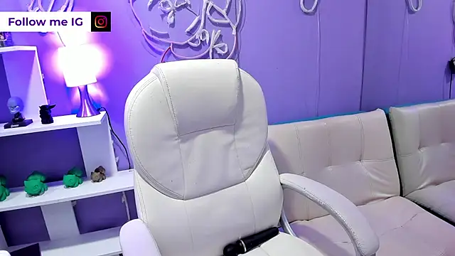 Camiila Osorio online show from 01-16-26, 04:00